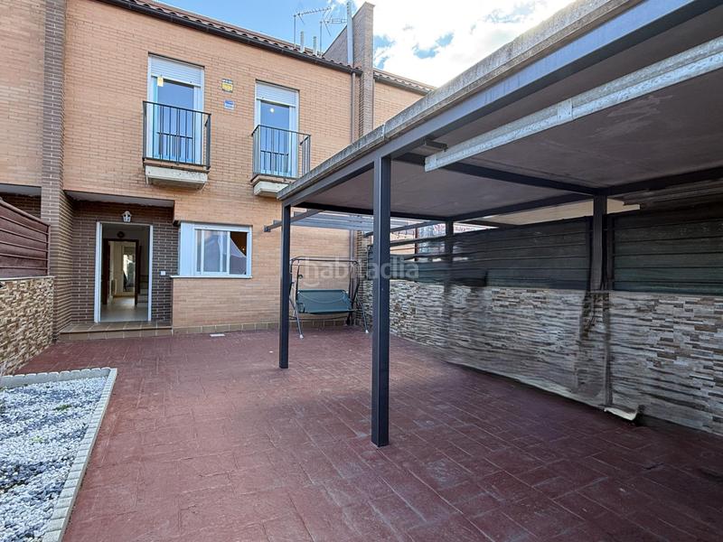 Foto 6db9a575-8061-4c4f-9700-b08c0e9210b8. Casa a schiera con riscaldamento parcheggio in Yebes - pueblo Yebes