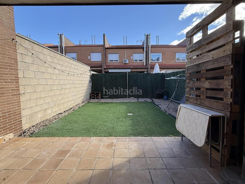 Foto ed23b6dc-5af1-44f1-9435-f328ea763b17. Casa a schiera con riscaldamento parcheggio in Yebes - pueblo Yebes