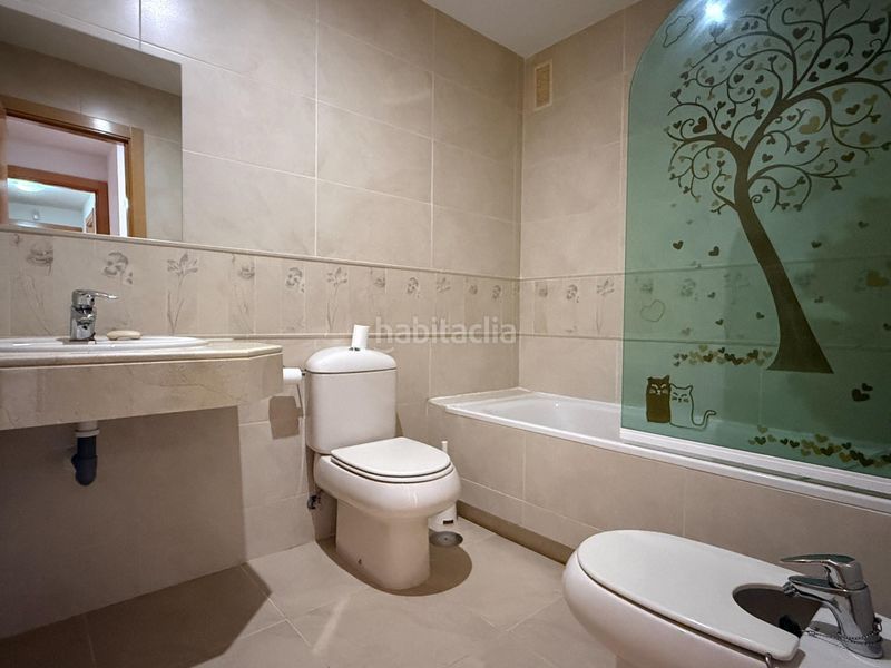 Foto 4d4730dd-6030-4d5b-b365-53b76ac52d6c. Pis amb calefacció aparcament piscina a Yebes - valdeluz Yebes