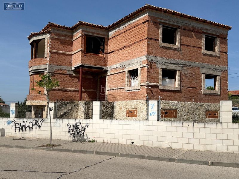 Foto 03b064b6-4150-409f-a3df-de20a6d55883. Casa adossada amb aparcament a Yebes - pueblo Yebes