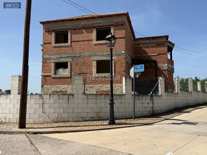 Foto 4b903e52-009b-431e-91ad-cc1781b61f39. Casa adossada amb aparcament a Yebes - pueblo Yebes