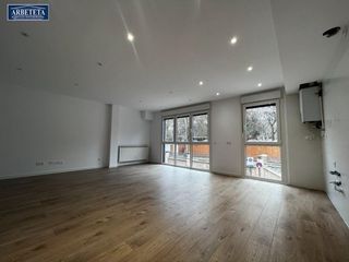 Affitto Appartamento in Casco Histórico. Inmobiliaria arbeteta alquila piso de 3 dormitorios