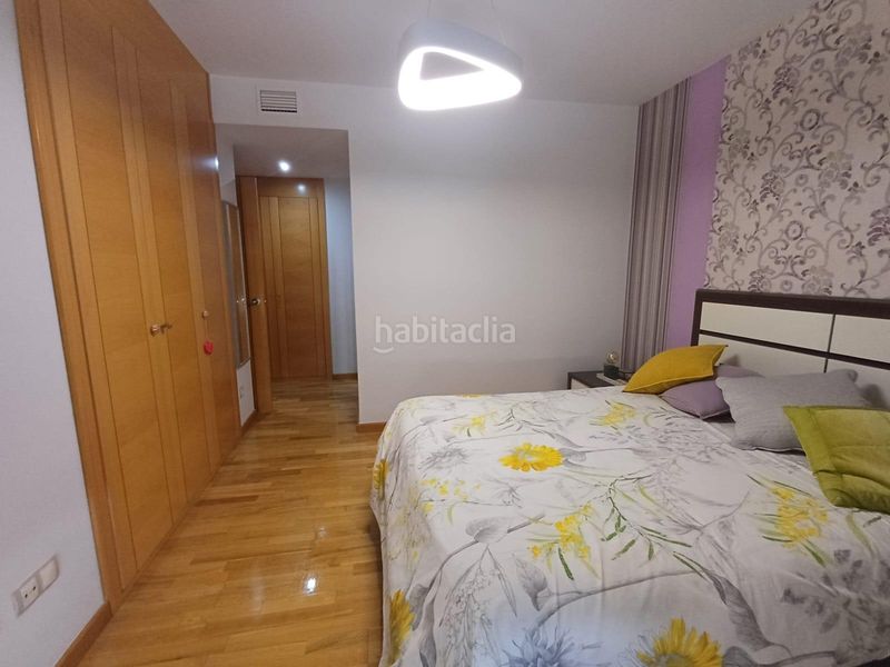 Foto f9513056-4d8c-454b-b7df-c22d65e7526c. Pis amb calefacció aparcament a Yebes - valdeluz Yebes