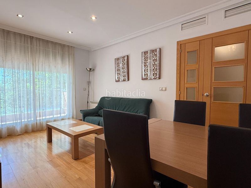 Foto 078860d8-b6a8-46d1-b8e5-a295b9888464. Apartament amb calefacció aparcament piscina a Yebes - valdeluz Yebes