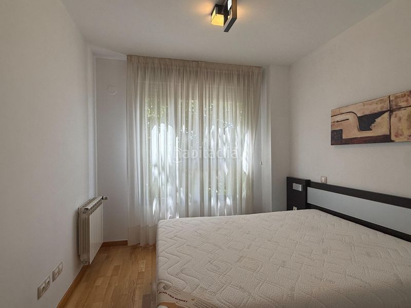 Foto b60c1628-e170-4a35-b056-f32ace505bf5. Apartament amb calefacció aparcament piscina a Yebes - valdeluz Yebes