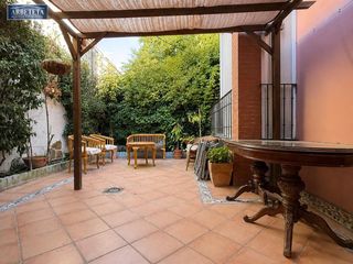 Semi detached house in Las Lomas-Salinera-La Muñeca. Inmobiliaria arbeteta vende chalet adosado con ascensor junto a