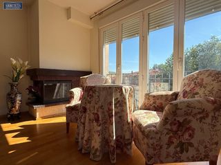 Piso en Sigüenza. Arbeteta inmobiliaria vende piso en siguenza de tres dormitorios