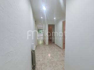 Rez-de-chaussée  Passatge rec madral. Piso en llagostera!!
