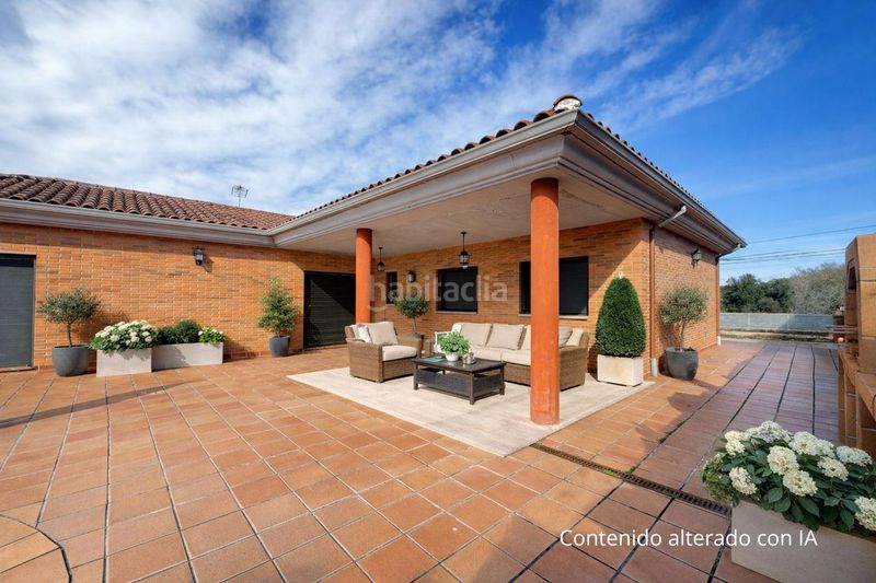 Foto 17f78b87-8033-4245-a873-822426b3aa46. Casa amb piscina a Caldes de Malavella