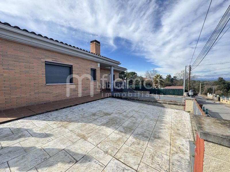 Foto 1a3bc811-2e69-4082-8440-559eecdea0d2. Casa amb piscina a Caldes de Malavella