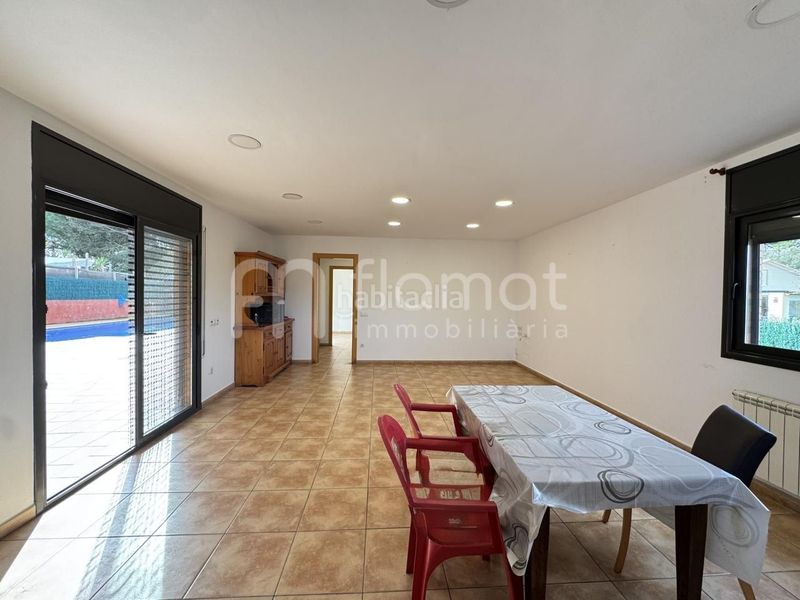 Foto 5b3be77c-8d09-4e0e-ab5e-02fe5c5466ba. Casa amb piscina a Caldes de Malavella