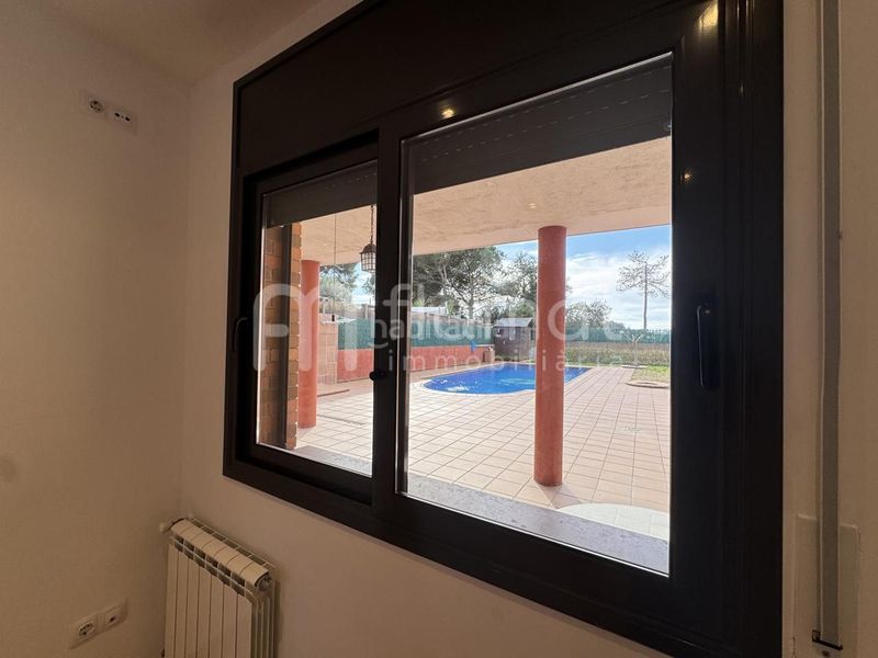 Foto 776ad712-ffce-40c5-a294-a21d69360323. Casa amb piscina a Caldes de Malavella