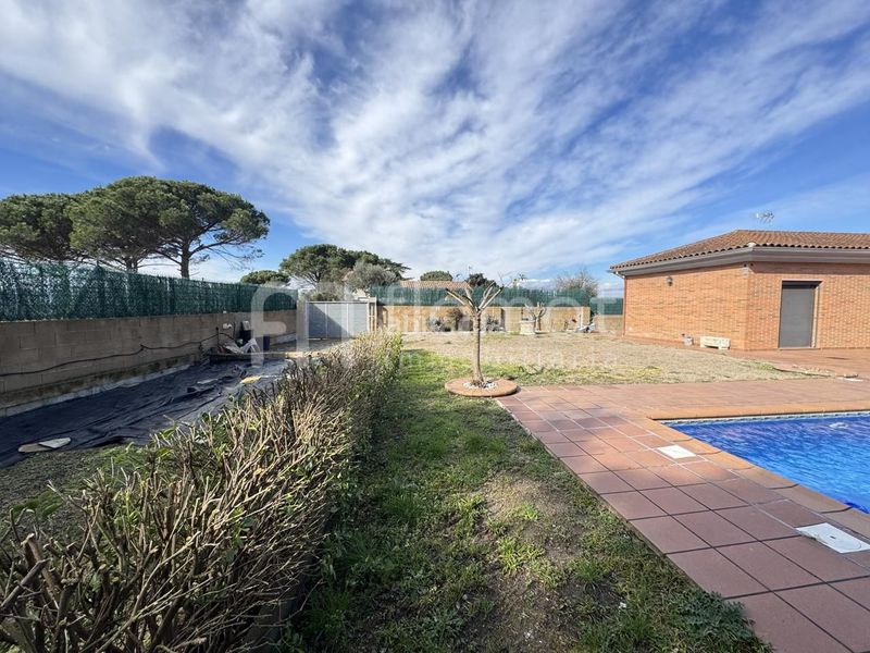 Foto 94d54a40-bf13-466f-a1d7-a9e7e44b09d4. Casa amb piscina a Caldes de Malavella