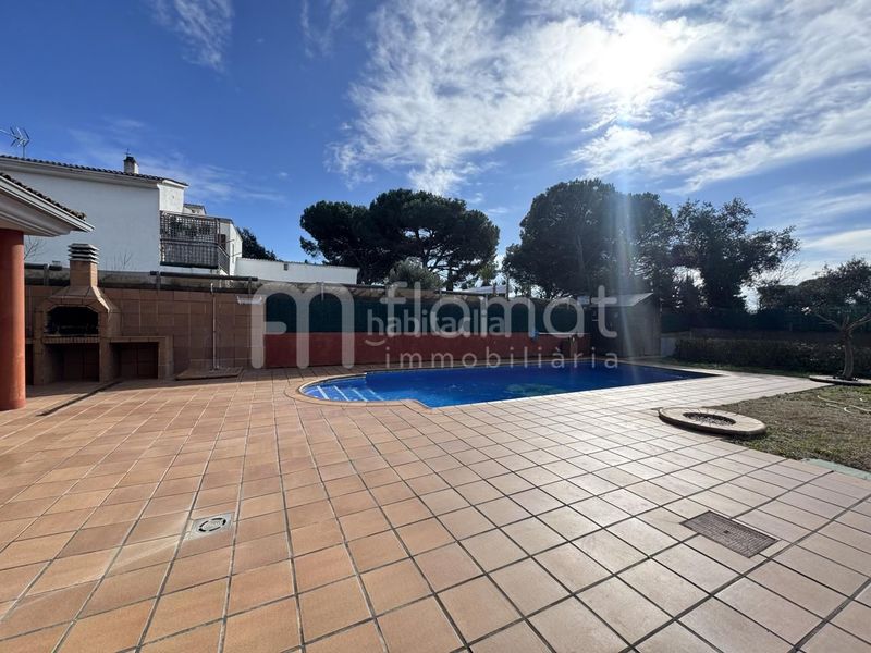 Foto bb10ac6d-020a-4b94-9224-2e1dfb3a9ab9. Casa amb piscina a Caldes de Malavella
