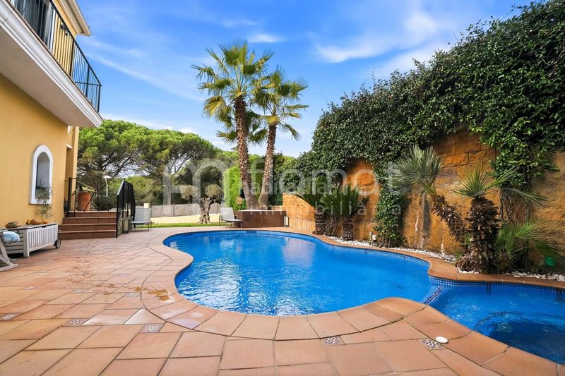 Foto 16e6754b-f523-407d-8770-887bf9c79ec7. Casa amb piscina a Sant Julià de Ramis