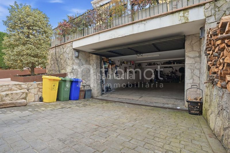 Foto ed542ace-e232-4f51-b010-752820022cdb. Casa amb piscina a Sant Julià de Ramis