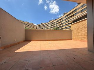 Planta baixa  Orient 30-. Bajos en venta con terraza y parking