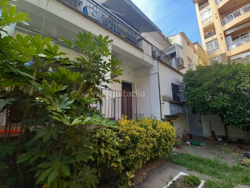 Foto 3e7ecb25-1eaa-4915-8c87-ace91aab77c5. Local comercial a Eixample Sud-Migdia Girona