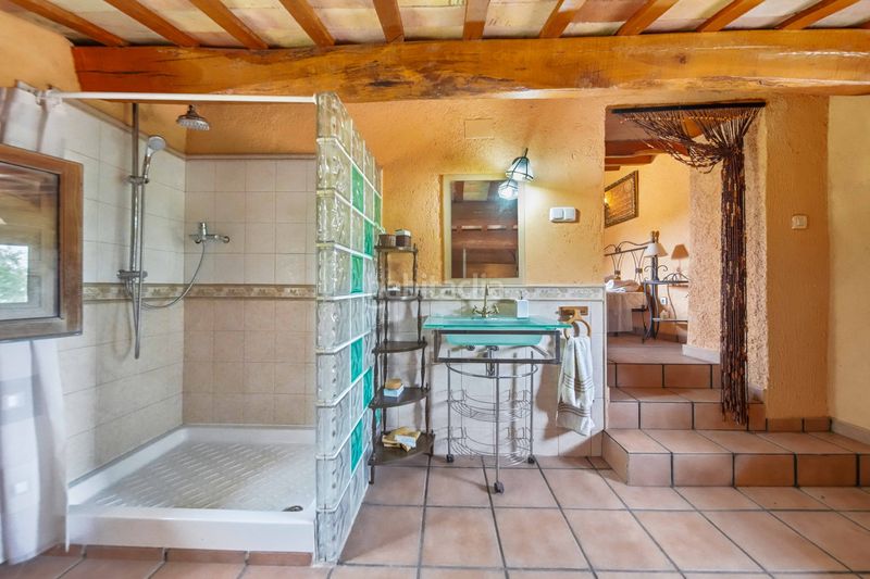 Foto b9d4e3a7-f899-4cf9-851f-2e2a2d55d2f6. Casa a Caldes de Malavella