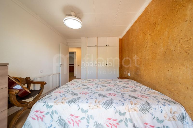 Foto c6b3481a-d838-43e2-af09-f090a09ba645. Pis a Centre Roses