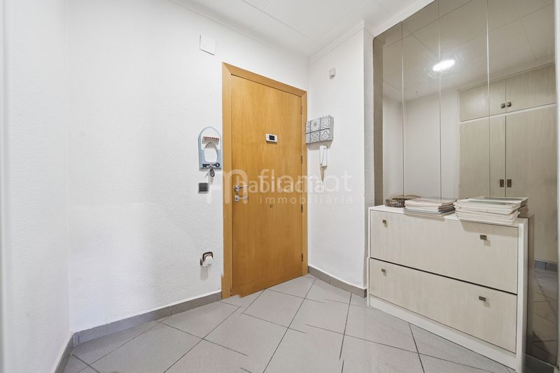 Foto 4cd67fa3-f94e-4ced-aa56-f55293e62c08. Pis a Centre Roses