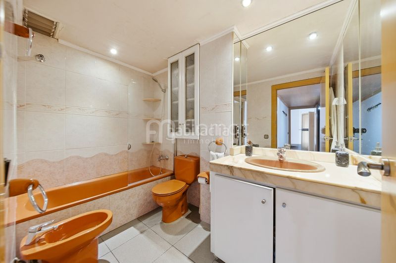 Foto e39fb669-60d0-40d5-be45-857cbd666eed. Pis a Centre Roses