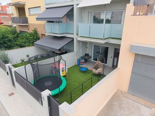 Maison  Calle palol. Casa en venta en vilafant