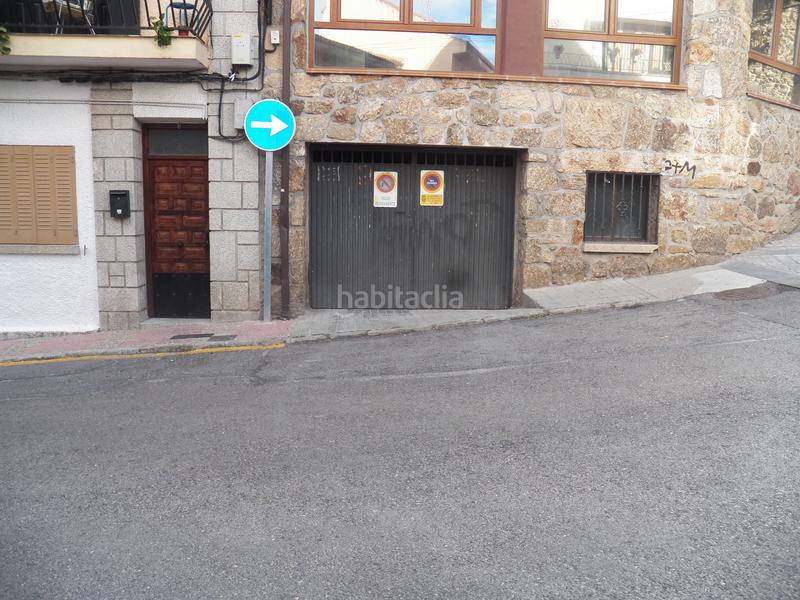 Foto 2cf22ee6-0224-4de3-8c89-7fd7148c1e33. Autoparkplatz in calle santa maría 16 in Miraflores de la Sierra