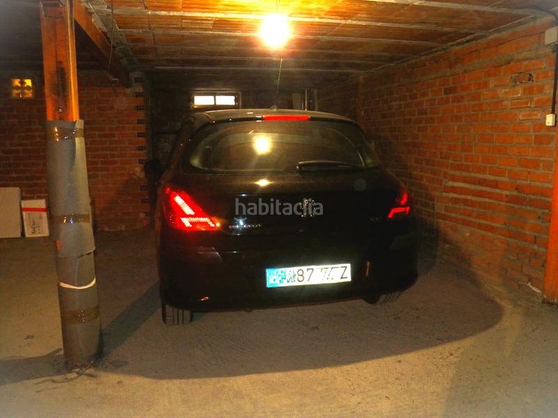 Foto 37816b3d-fe0f-4118-921c-74c0211d2efe. Autoparkplatz in calle santa maría 16 in Miraflores de la Sierra