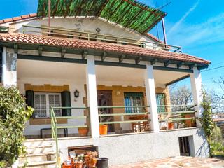 Chalet  Calle camino nuevo. Norte inmobiliaria les ofrece este chalet de 200 m² aprox. , en