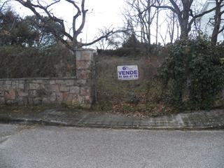 Terreno residenziale in Miraflores de la Sierra. ¡oportunidad única para construir la casa de tus sueños!