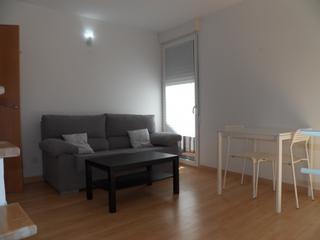 Apartamento en Miraflores de la Sierra. Norte inmobiliaria les ofrece este apartamento dúplex de 49 m² a