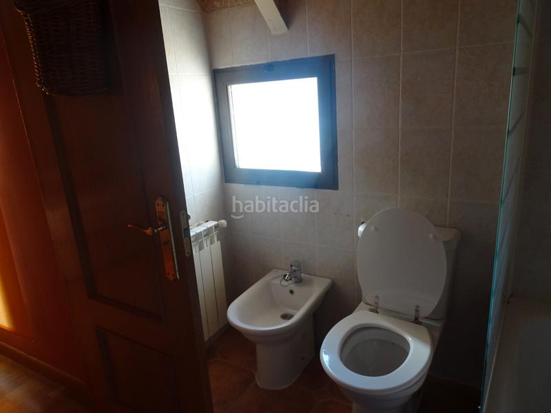 Foto 2077bdef-39ad-4d01-a0ad-5079194ea521. Flat with heating in Miraflores de la Sierra