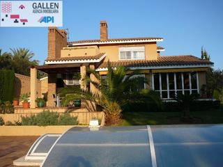 Xalet a Montornés-Las Palmas-El Refugio. Impresionante chalet en urbanizacion las palmas  benicassim
