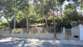 Terreno residencial en Montornés-Las Palmas-El Refugio. Parcela esquinera en urbanización las palmas