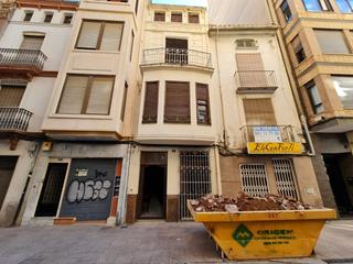 Haus in Casco Histórico. Casa centrica para reformar en la calle enmedio de castellon.
