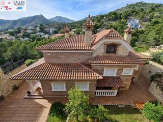 Xalet a Montornés-Las Palmas-El Refugio. Espectacular chalet en urbanizacion las palmas  benicassim