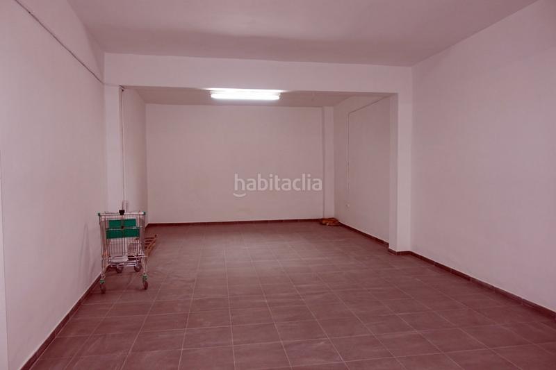 Foto 7837bc0a-a320-4dd8-84a0-f246a0450191. Local comercial a Plaza Illes Columbretes Castellón de la Plana