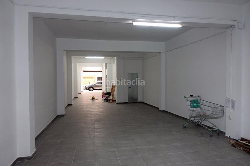 Foto d62e1432-8986-4a12-a1cb-8399687e5336. Local comercial a Plaza Illes Columbretes Castellón de la Plana