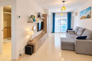 Piccolo appartamento  Calle amplaries. Precioso apartamento reformado en primera línea de playa amplari