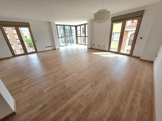 Affitto Appartamento  Plaza de clavé. Exclusiva vivienda a estrenar en castellón sin muebles