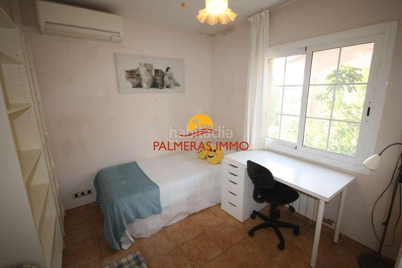 Foto 4f0f7876-2b68-4174-abb5-3b180ee165d2. Casa aparellada amb calefacció aparcament a Covamar Salou