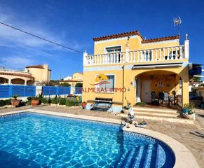 Chalet en Les Tres Cales