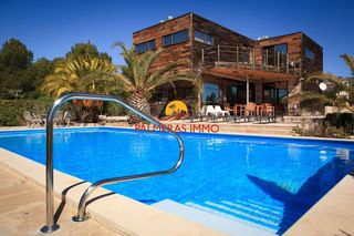 Chalet in Sant Jordi D´Alfama
