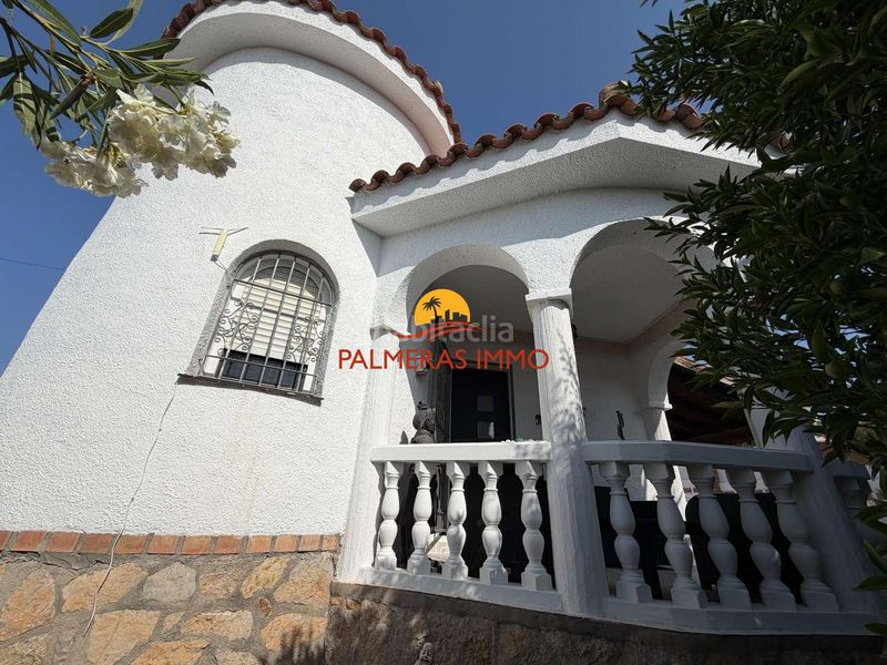 Foto 0ce49ede-d7b7-4f03-a296-a06b0f3a4966. Chalet mit parking in Platja de Mont-roig Mont-roig del Camp