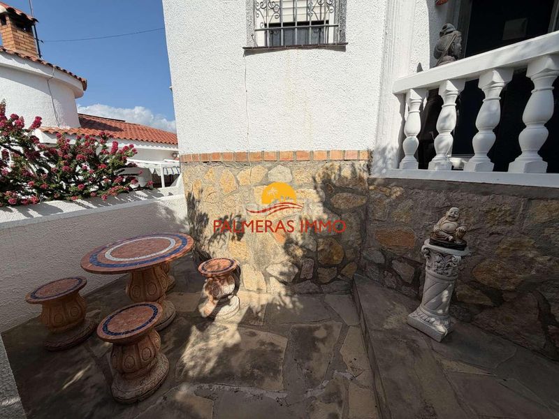 Foto 14d970c6-6633-41de-8c05-3a39411cb94c. Chalet mit parking in Platja de Mont-roig Mont-roig del Camp