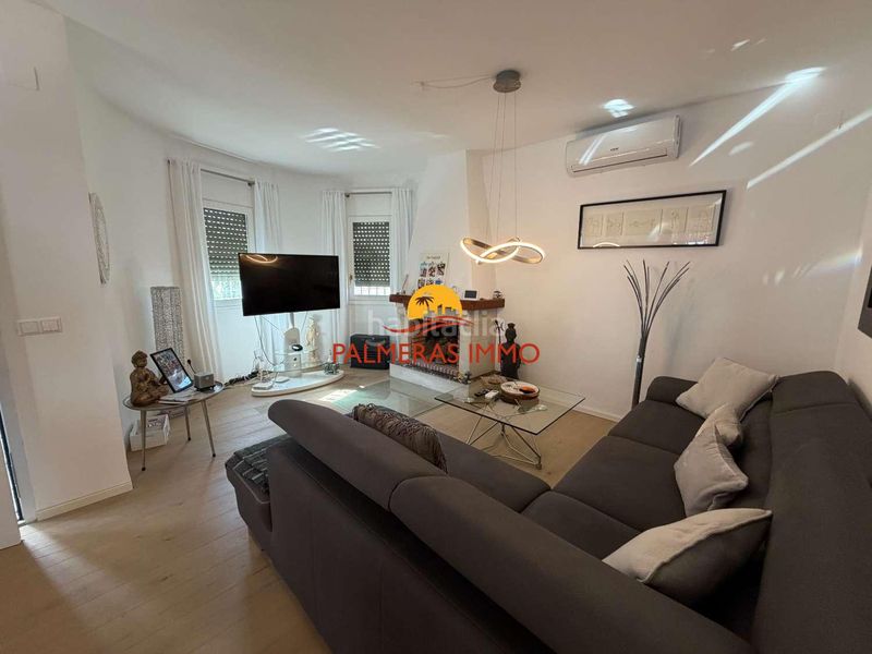Foto ee2f261c-0212-487c-8a6e-cdac8f739a35. Chalet mit parking in Platja de Mont-roig Mont-roig del Camp