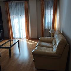 Location Appartement  Calle divino figueroa 6. Piso seminuevo amueblado con dos dormitorios