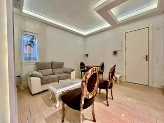 Rent Flat in Calle de francisco silvela 104. Piso de diseño 2d amueblado