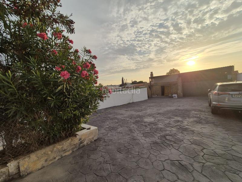 Foto 0af90009-f53d-42f8-9606-25b8723ea8c1. Casa en cv-383 numero 243 villa en venta cerca circuito en Cheste